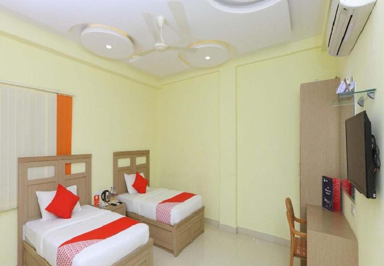 Cinemascope An Apart Hotel Madras Buitenkant foto
