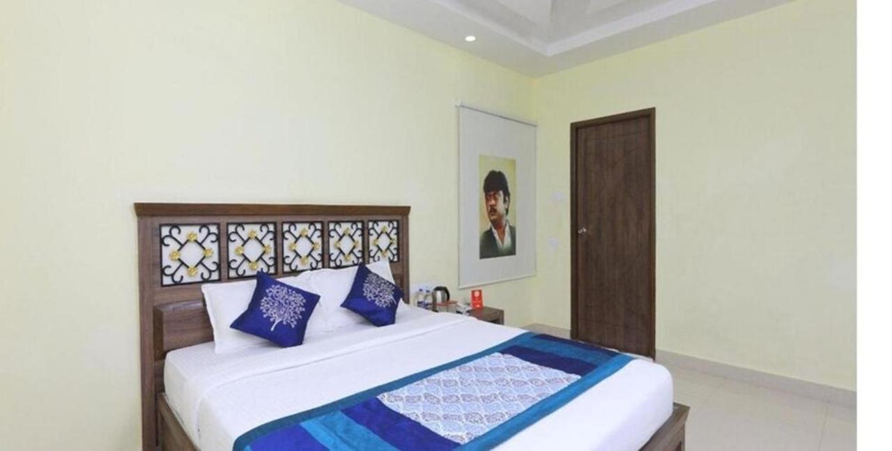 Cinemascope An Apart Hotel Madras Buitenkant foto
