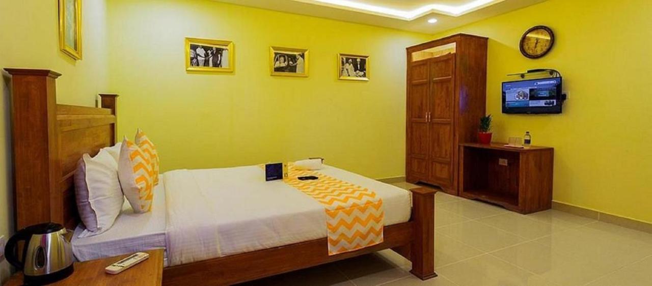 Cinemascope An Apart Hotel Madras Buitenkant foto