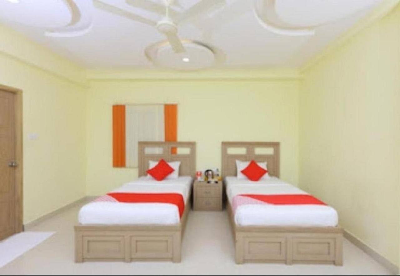Cinemascope An Apart Hotel Madras Buitenkant foto