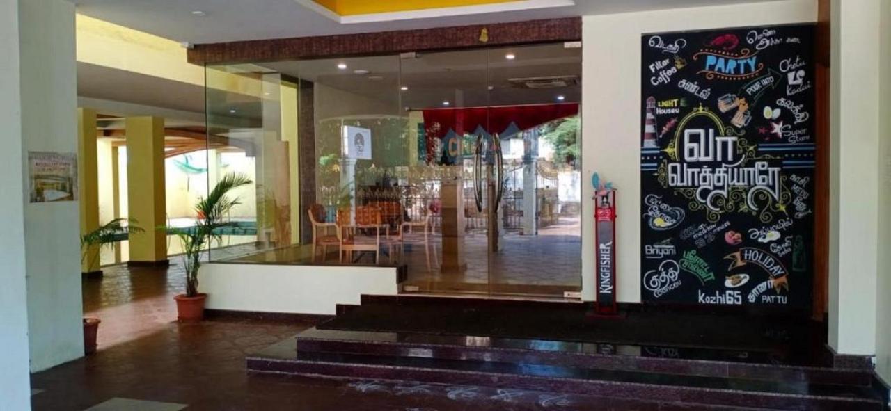 Cinemascope An Apart Hotel Madras Buitenkant foto