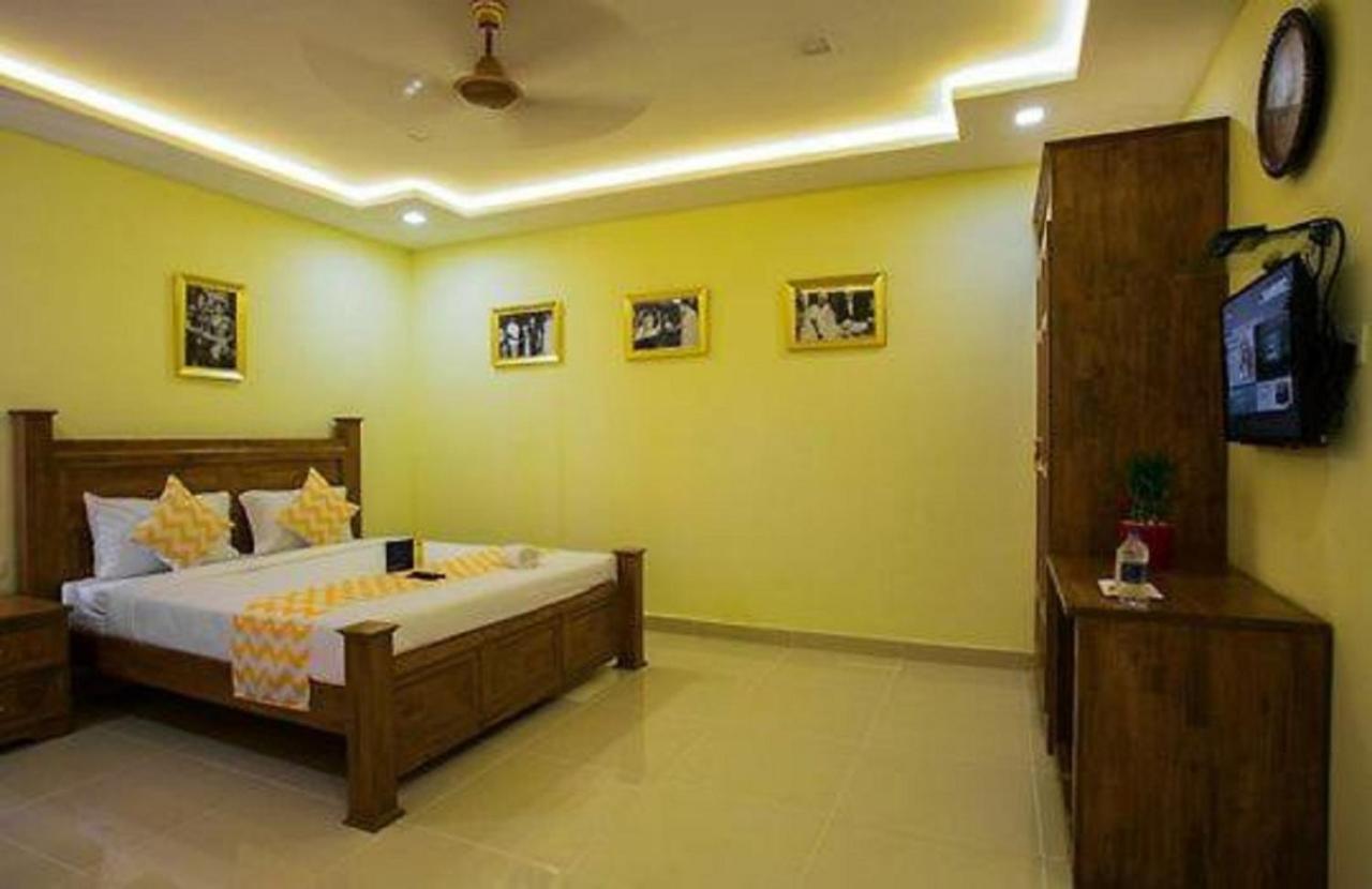 Cinemascope An Apart Hotel Madras Buitenkant foto