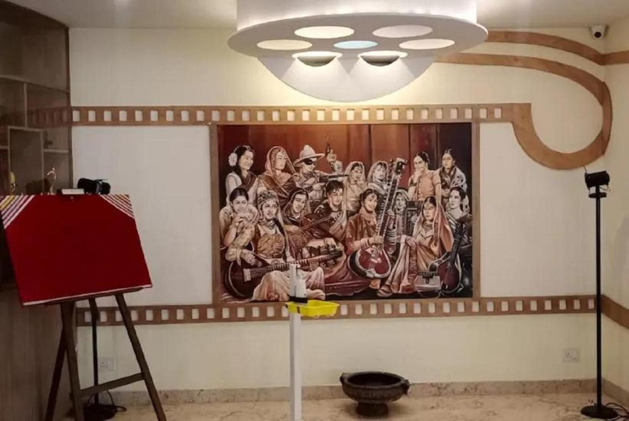 Cinemascope An Apart Hotel Madras Buitenkant foto